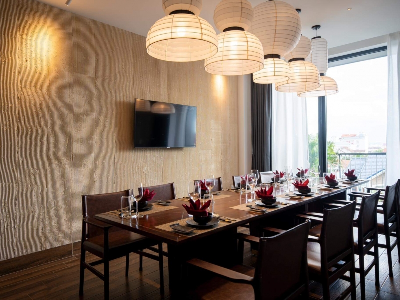 Sline Restaurant